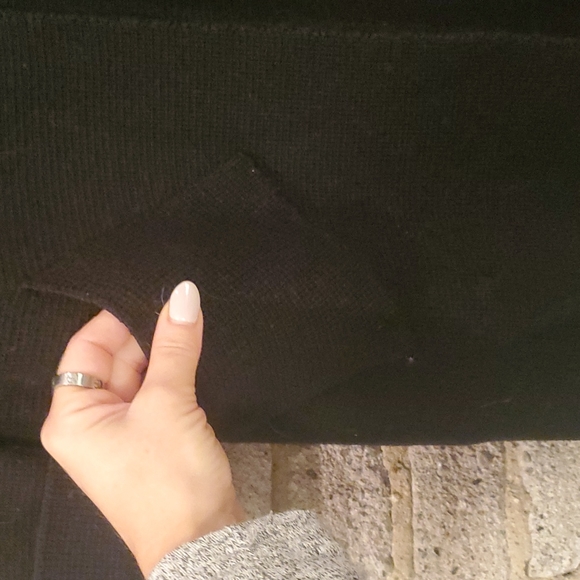 Women's wool cartigan. Size small. - Picture 3 of 5